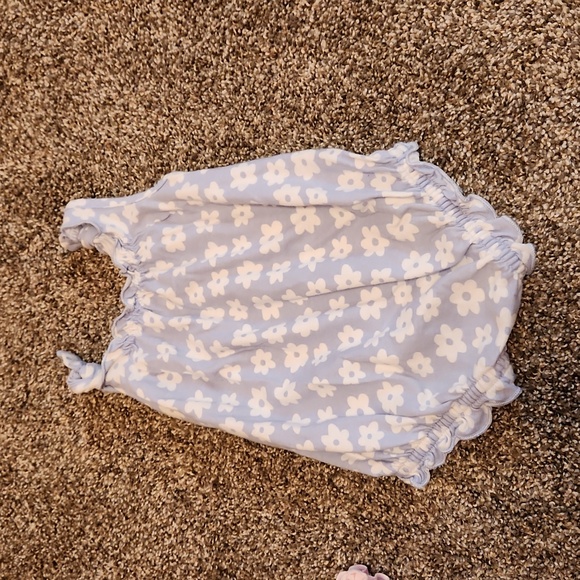 Baby Girl Rompers - Picture 4 of 5